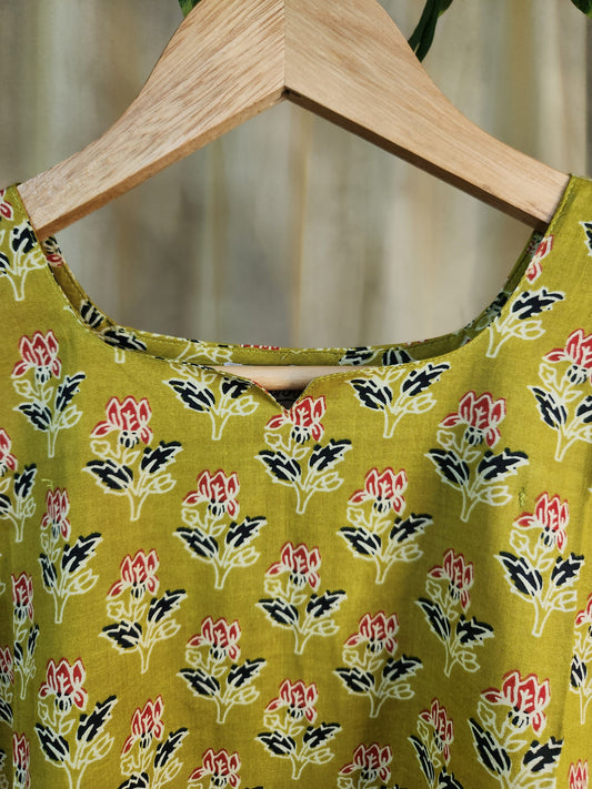 Lime Floral Motif Printed Kurta