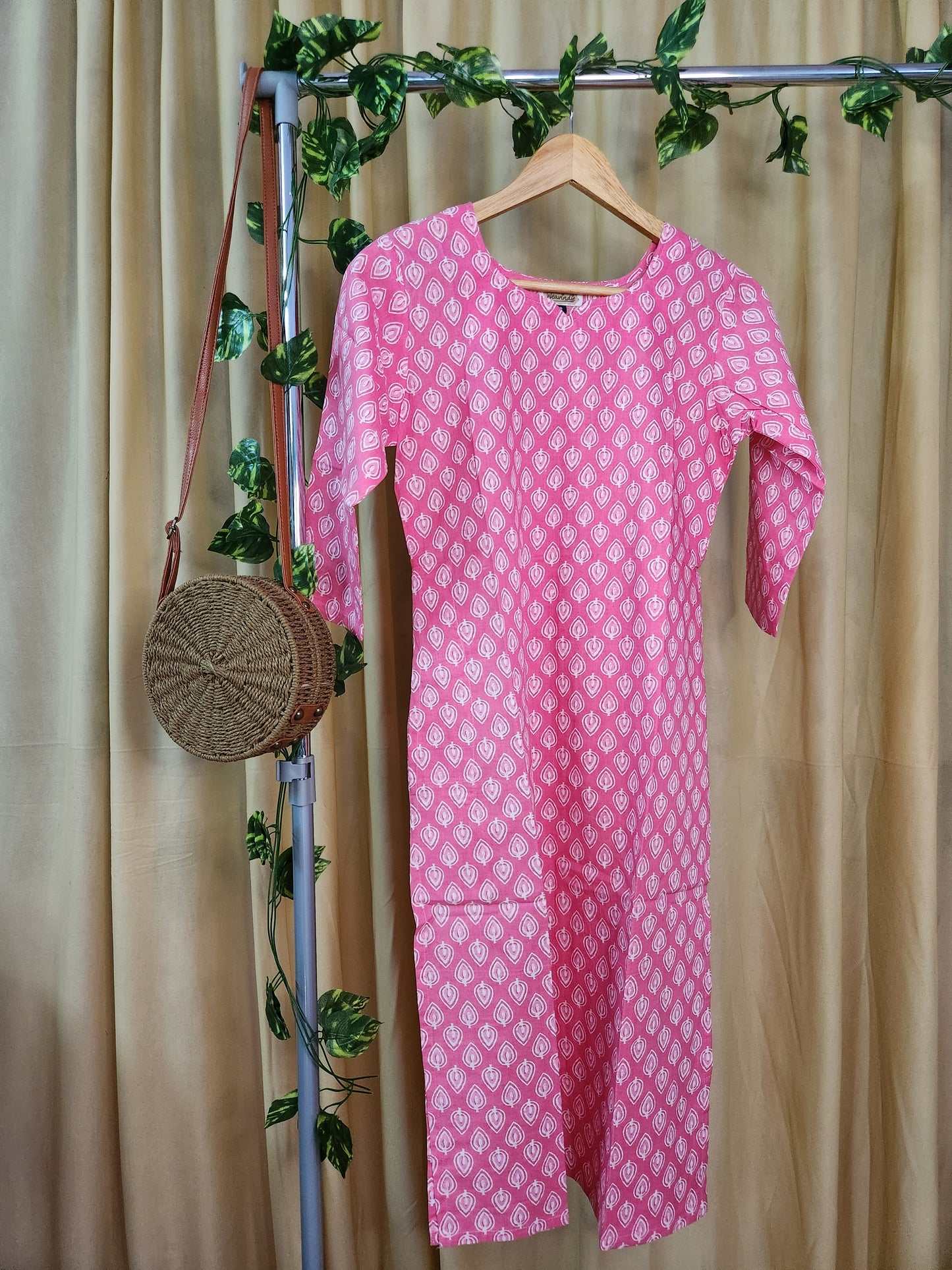 Pretty-in-Pink Leaves Kurta